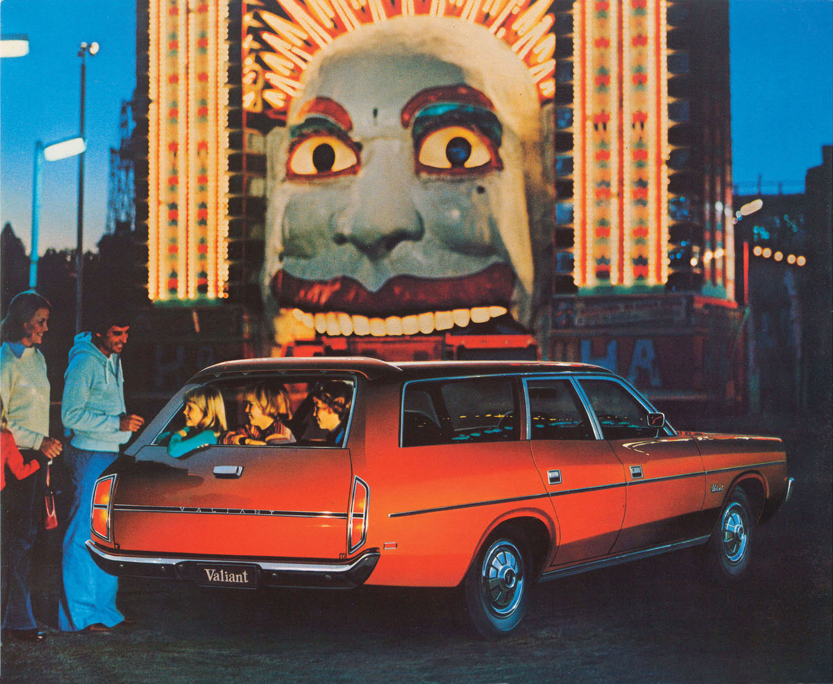1977_Chrysler_CL_Valiant_Wagon-04