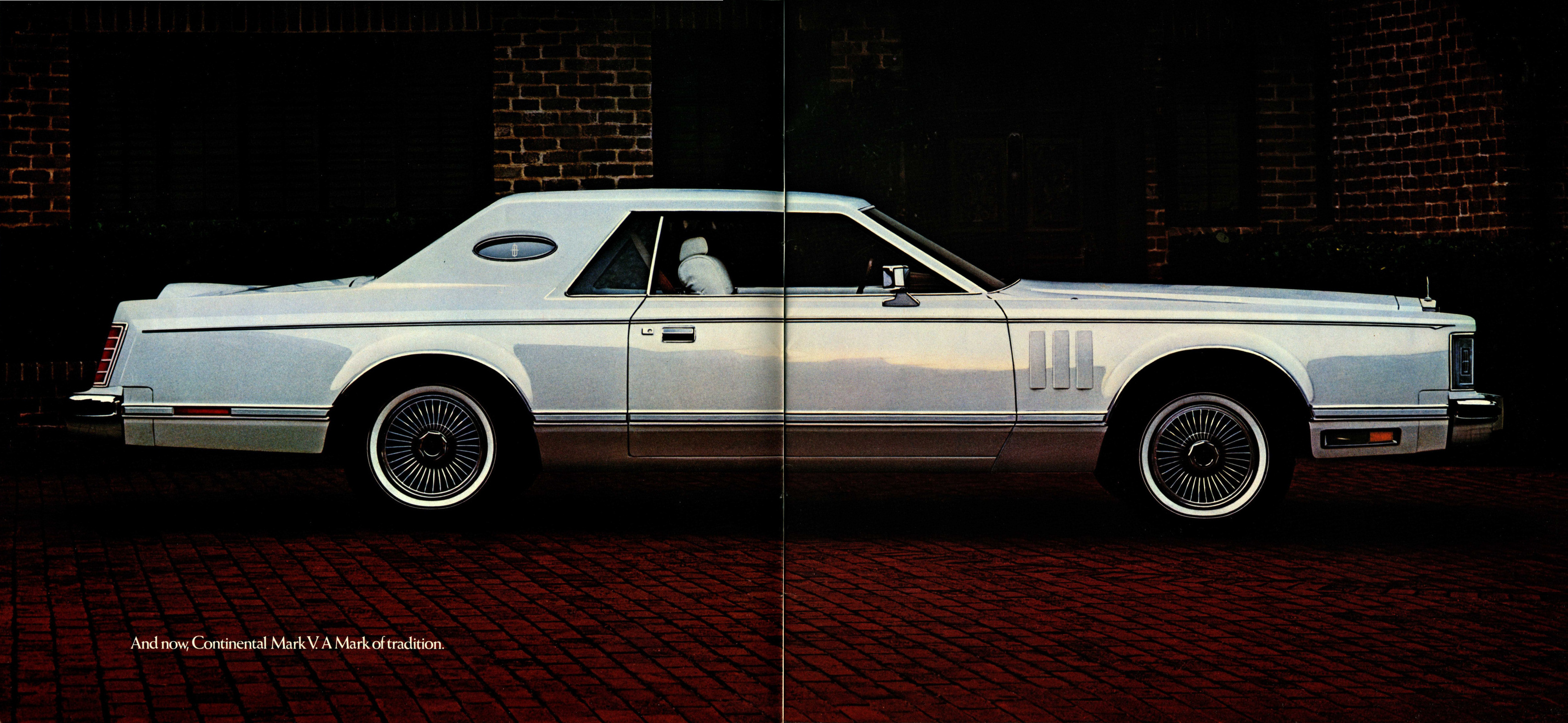 1977_Lincoln_Continental__Mk_V_Cdn-04-05