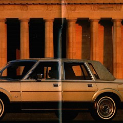 1988_Lincoln_Town_Car_Cdn-Fr-06-07
