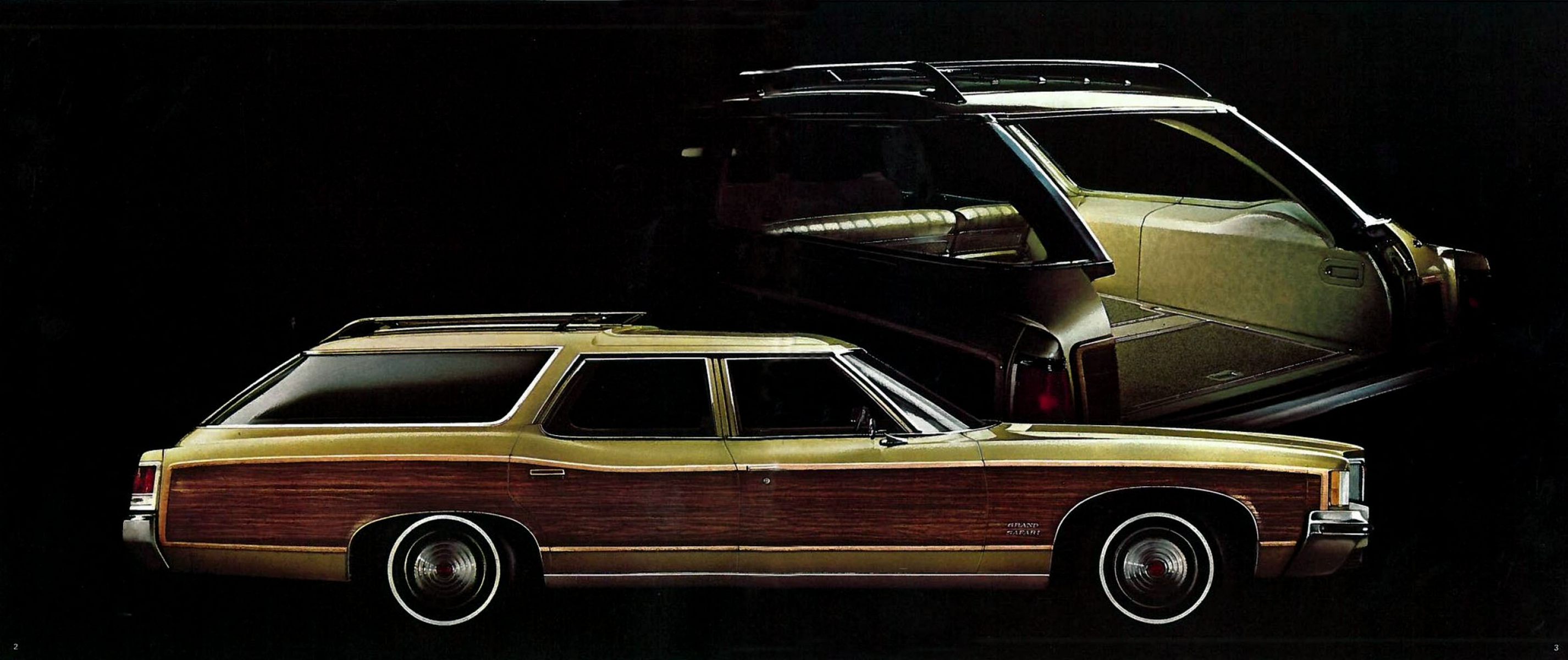 1972_Pontiac_Wagons_Cdn-02-03