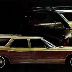 1972_Pontiac_Wagons_Cdn-02-03
