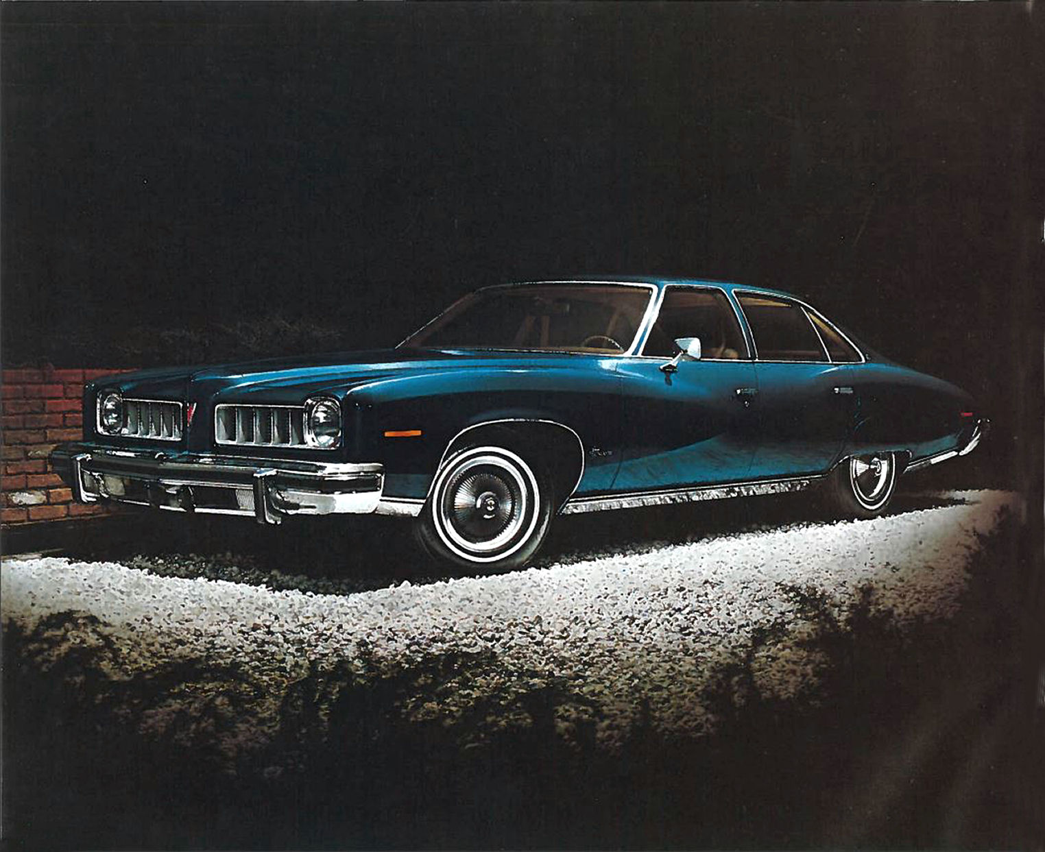 1974_Pontiac_LeMans__Grand_Am_Cdn-02