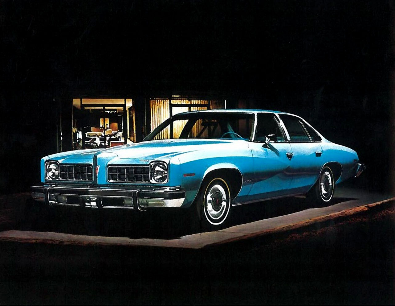 1975_Pontiac_LeMans_Cdn-06