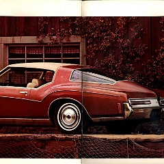 1973 Buick Full Line Brochure 26-27