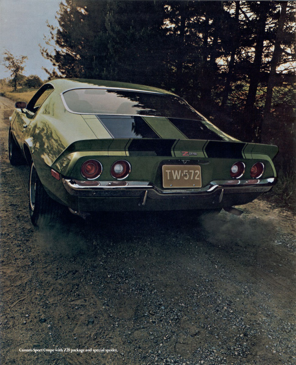 1971_Chevrolet_Camaro-12