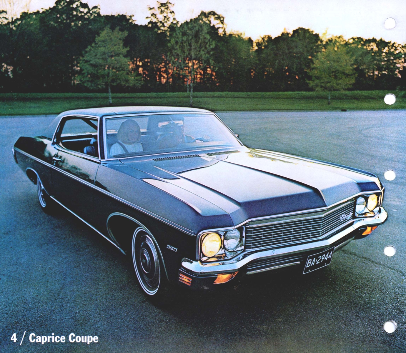 1970_Chevrolet_Dealer_Album-01-04