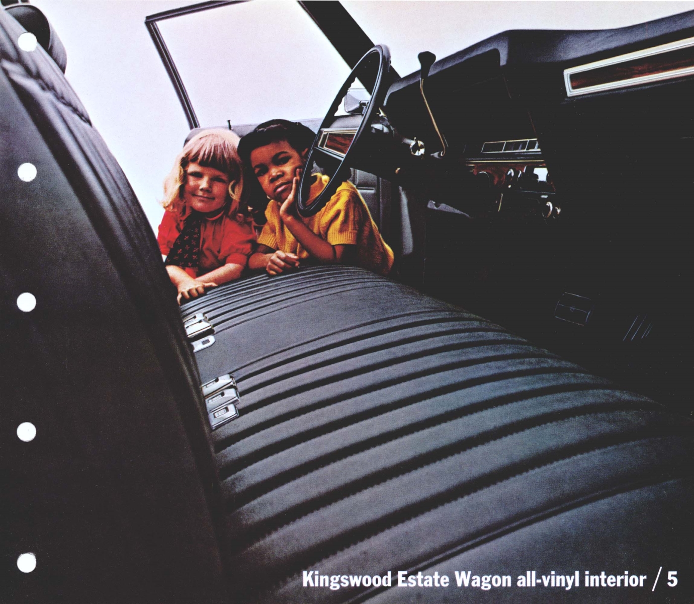 1970_Chevrolet_Dealer_Album-04-05