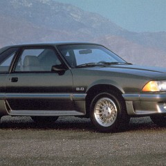 1987_Ford_Mustang