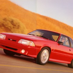 1993_Ford_Mustang_Cobra-04-05