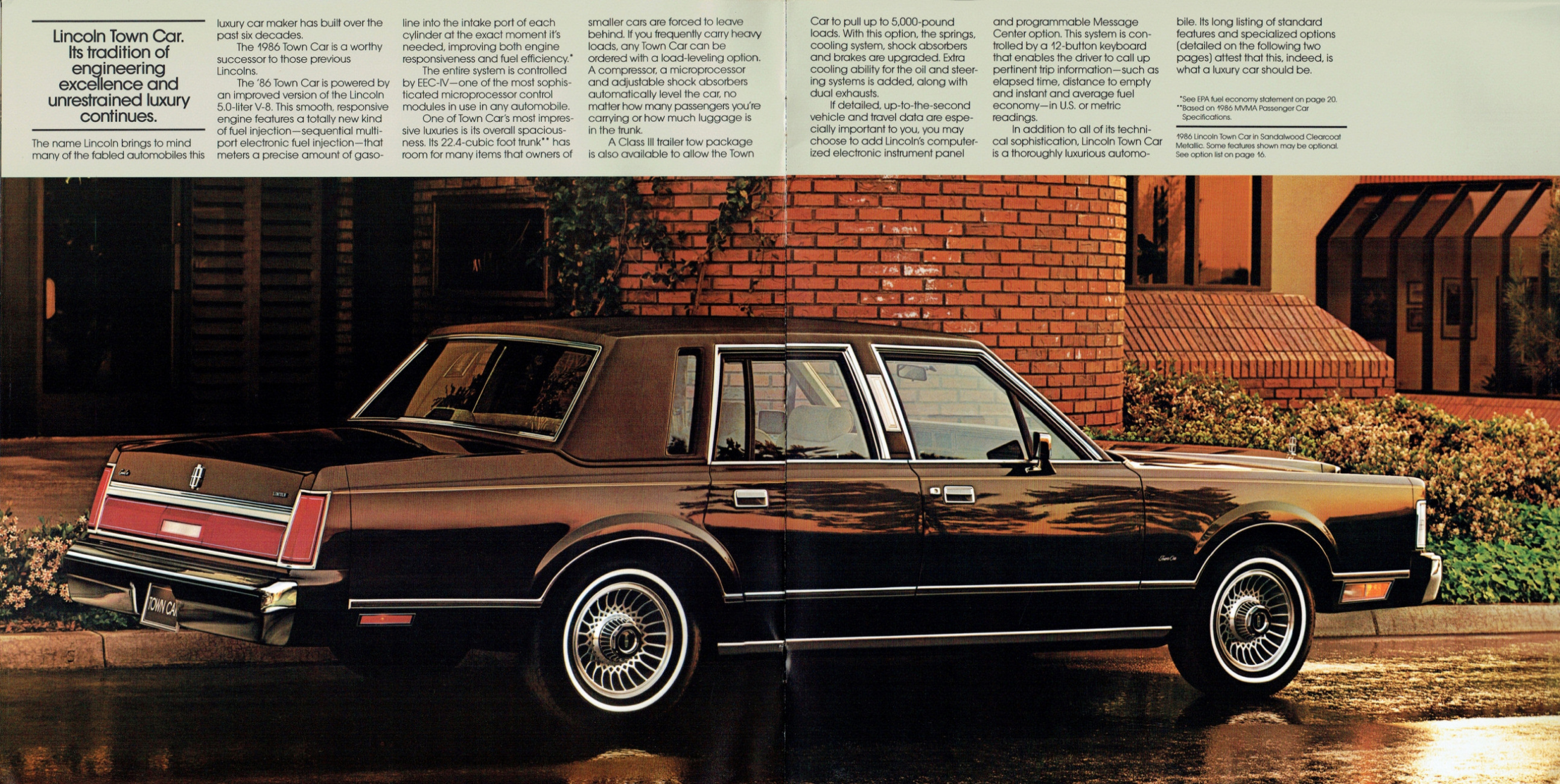 1986_Lincoln_Town_Car-14-15
