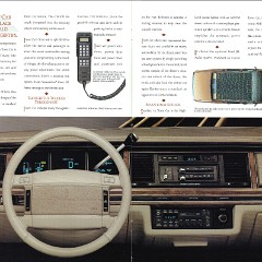 1990_Lincoln_Town_Car_Prestige-10-11