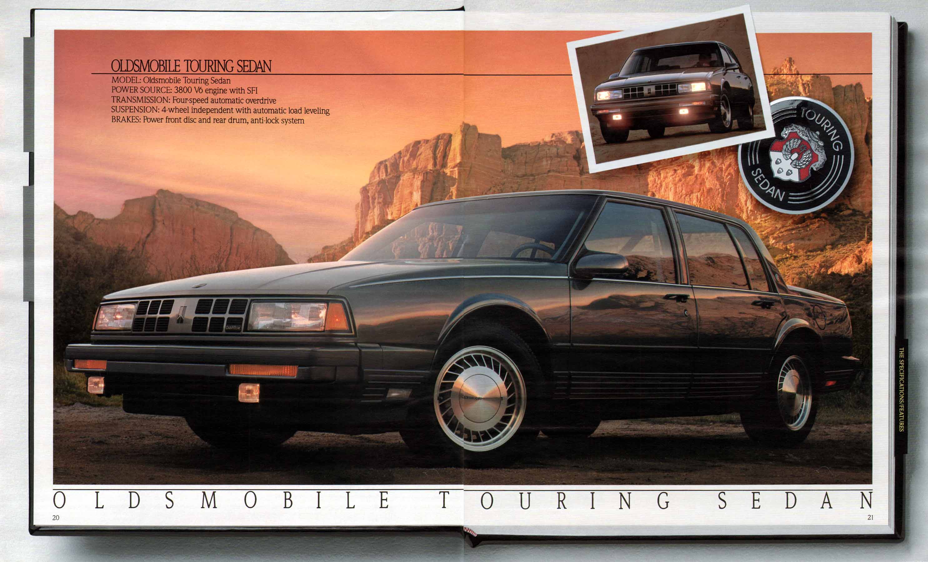 1989_Oldsmobile_Full_Size_Prestige-20-21
