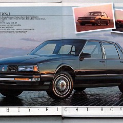 1989_Oldsmobile_Full_Size_Prestige-34-35