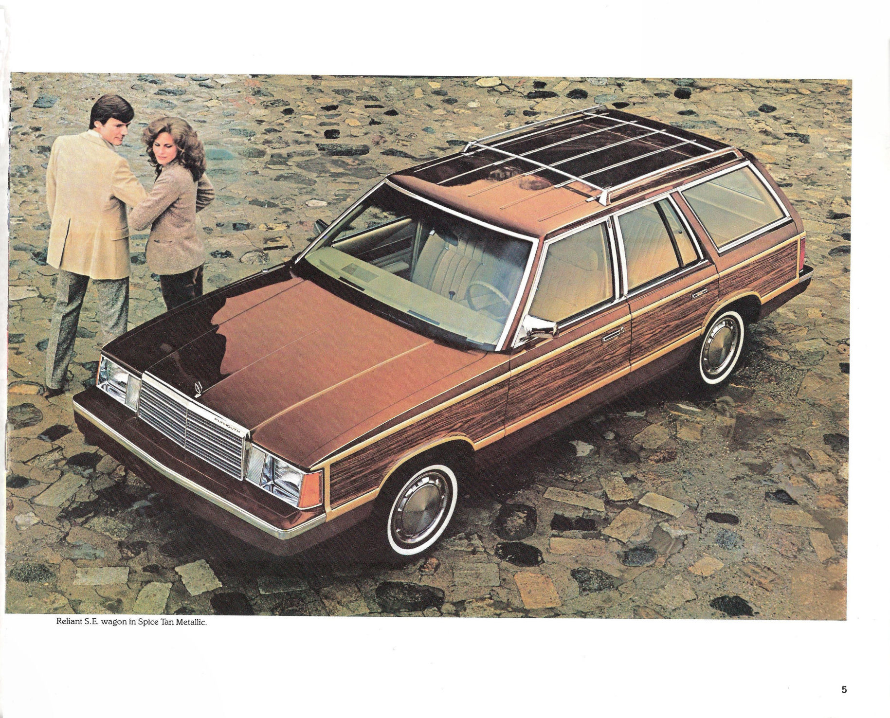 1982_Plymouth_Reliant-05