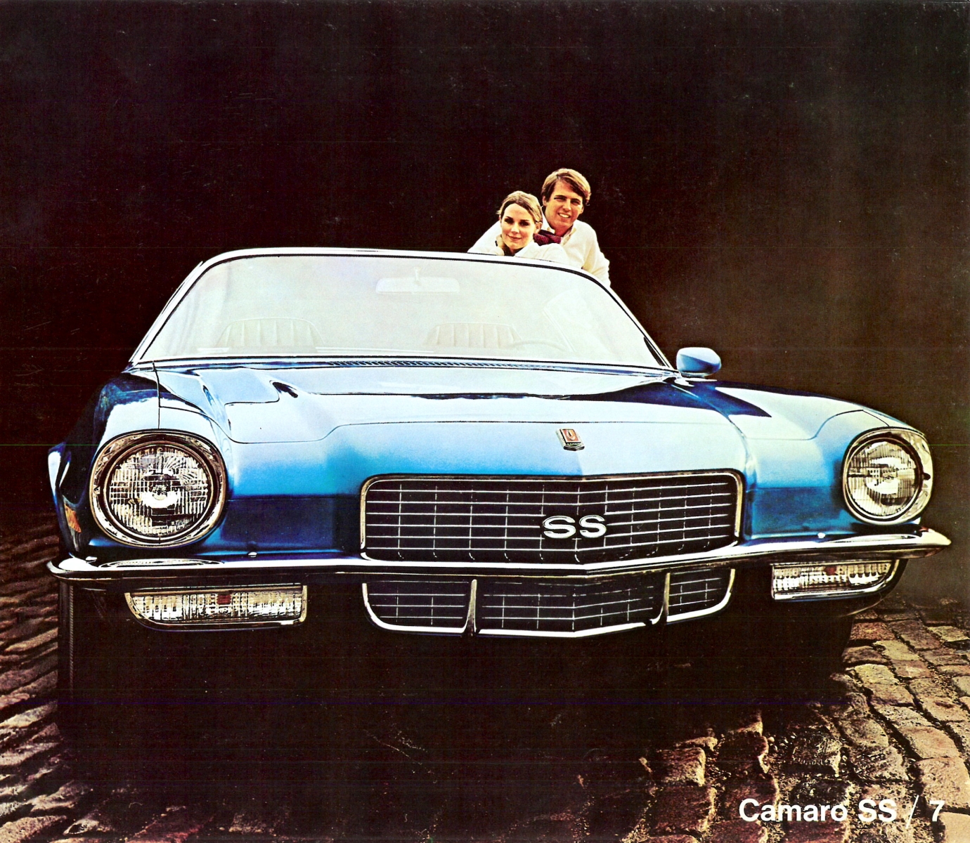 1971_Chevrolet_Dealer_Album-06-07