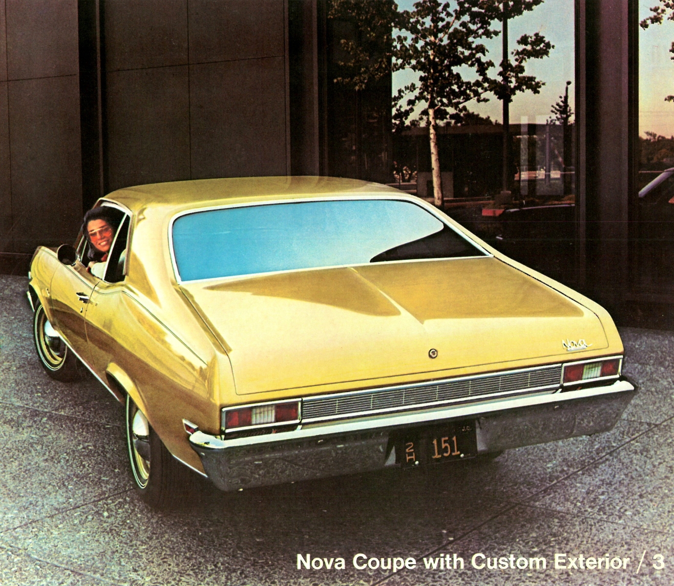 1971_Chevrolet_Dealer_Album-07-03