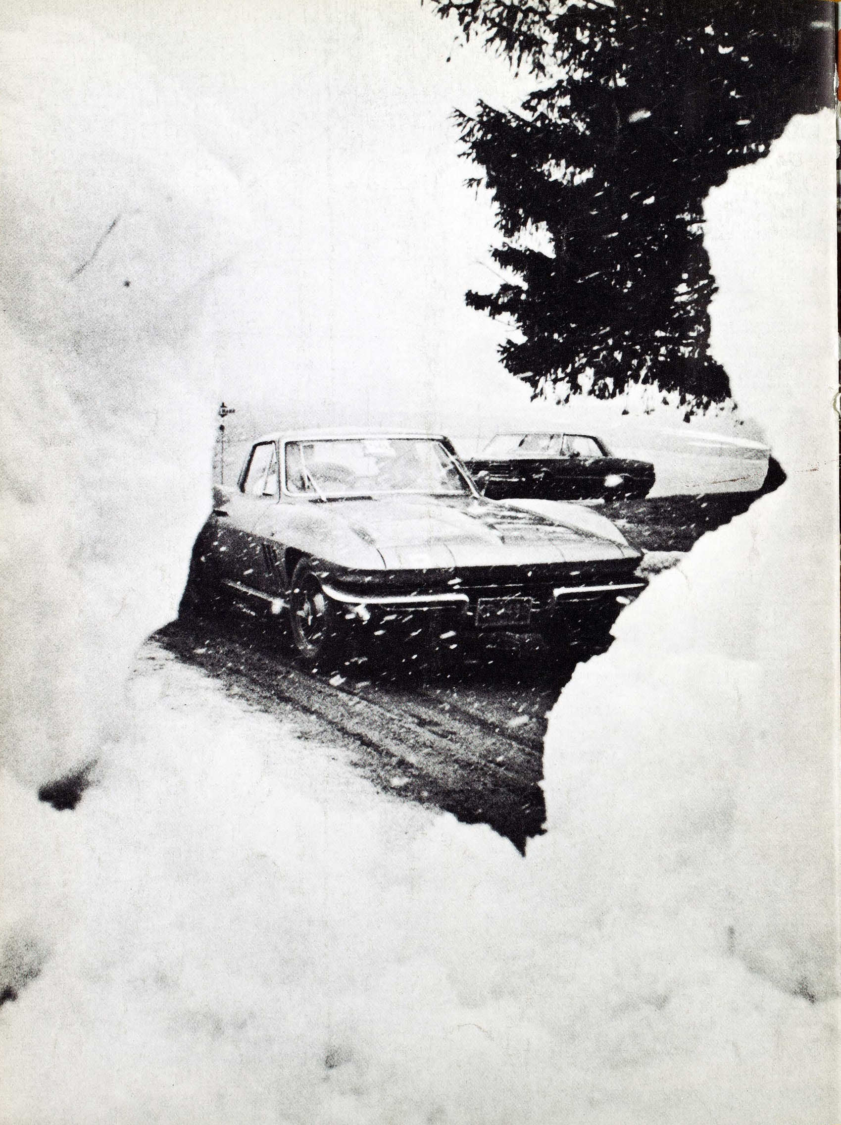 1965_Corvette_News_V8-4-32