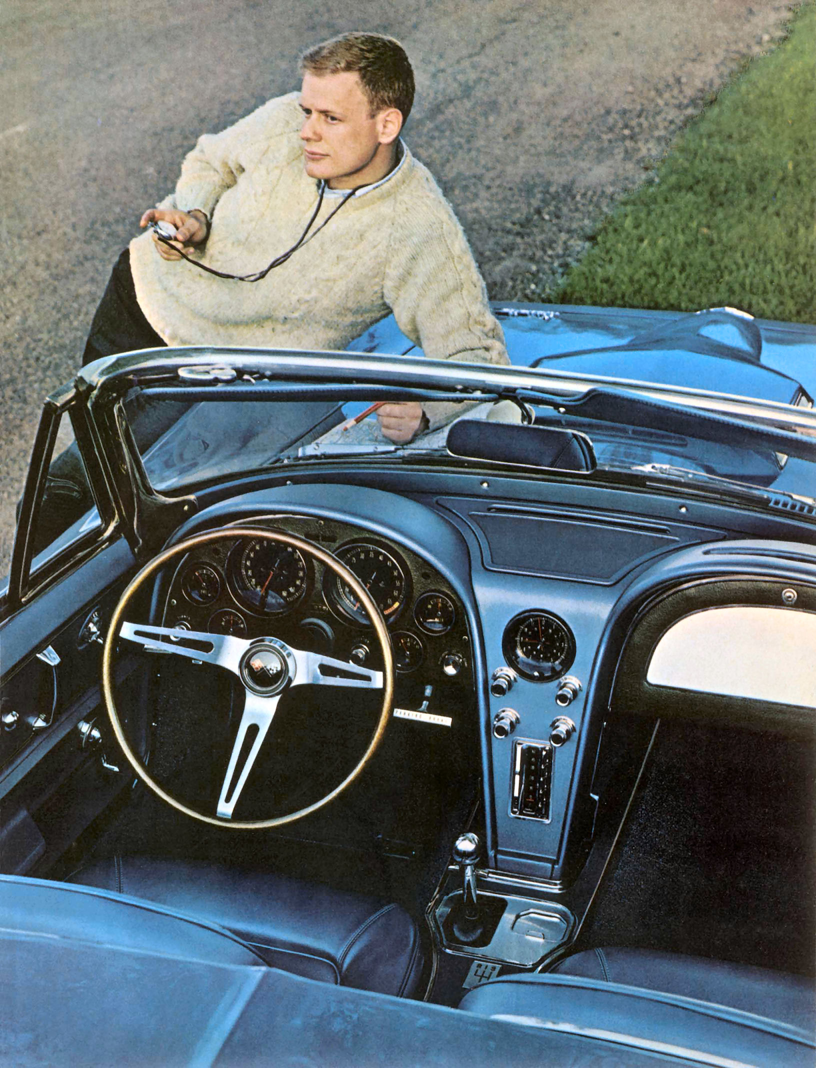 1966_Chevrolet_Corvette-05