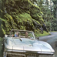 1966_Chevrolet_Corvette-02