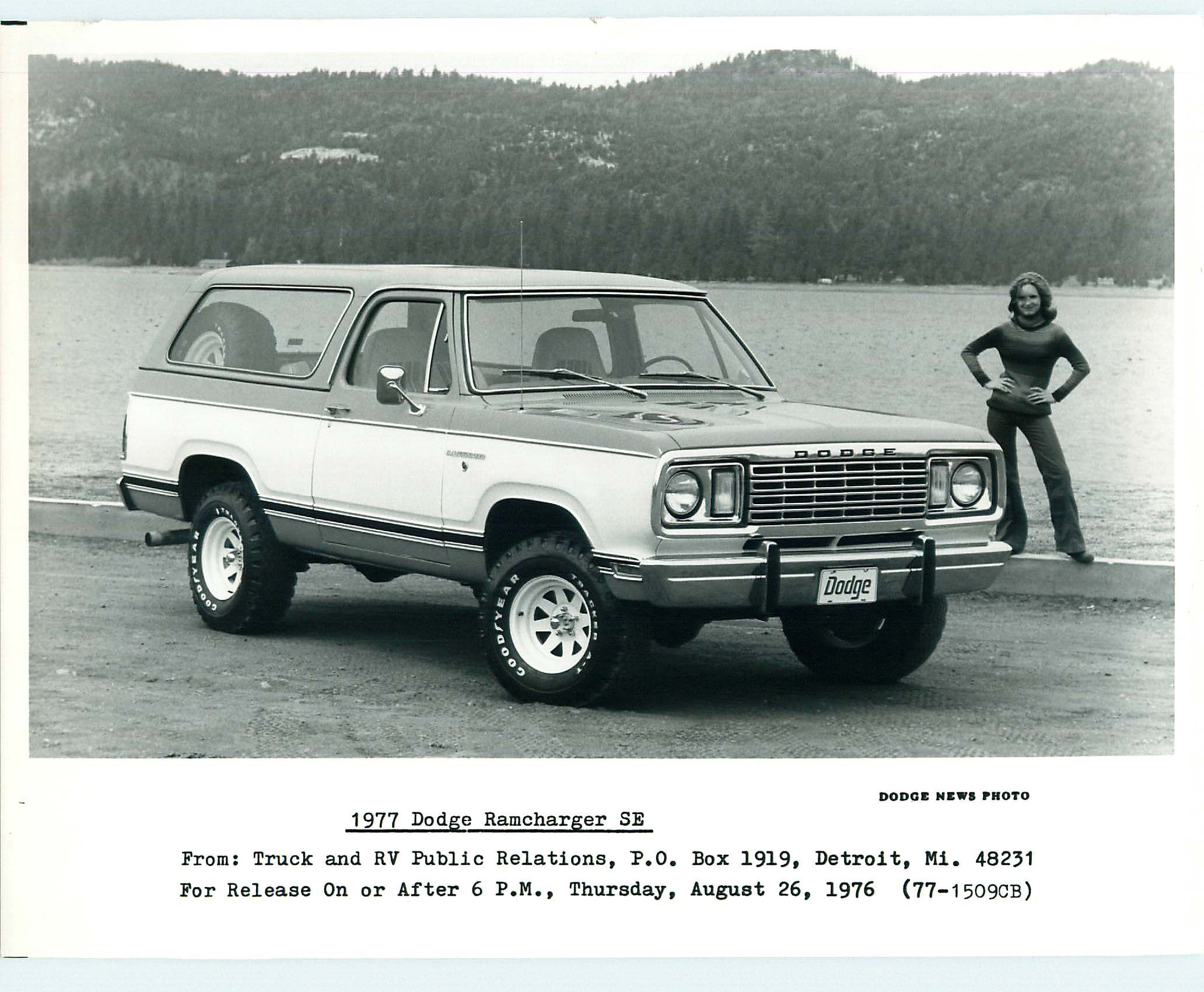 1977_Dodge_Ramcharger_PR_Photo-04