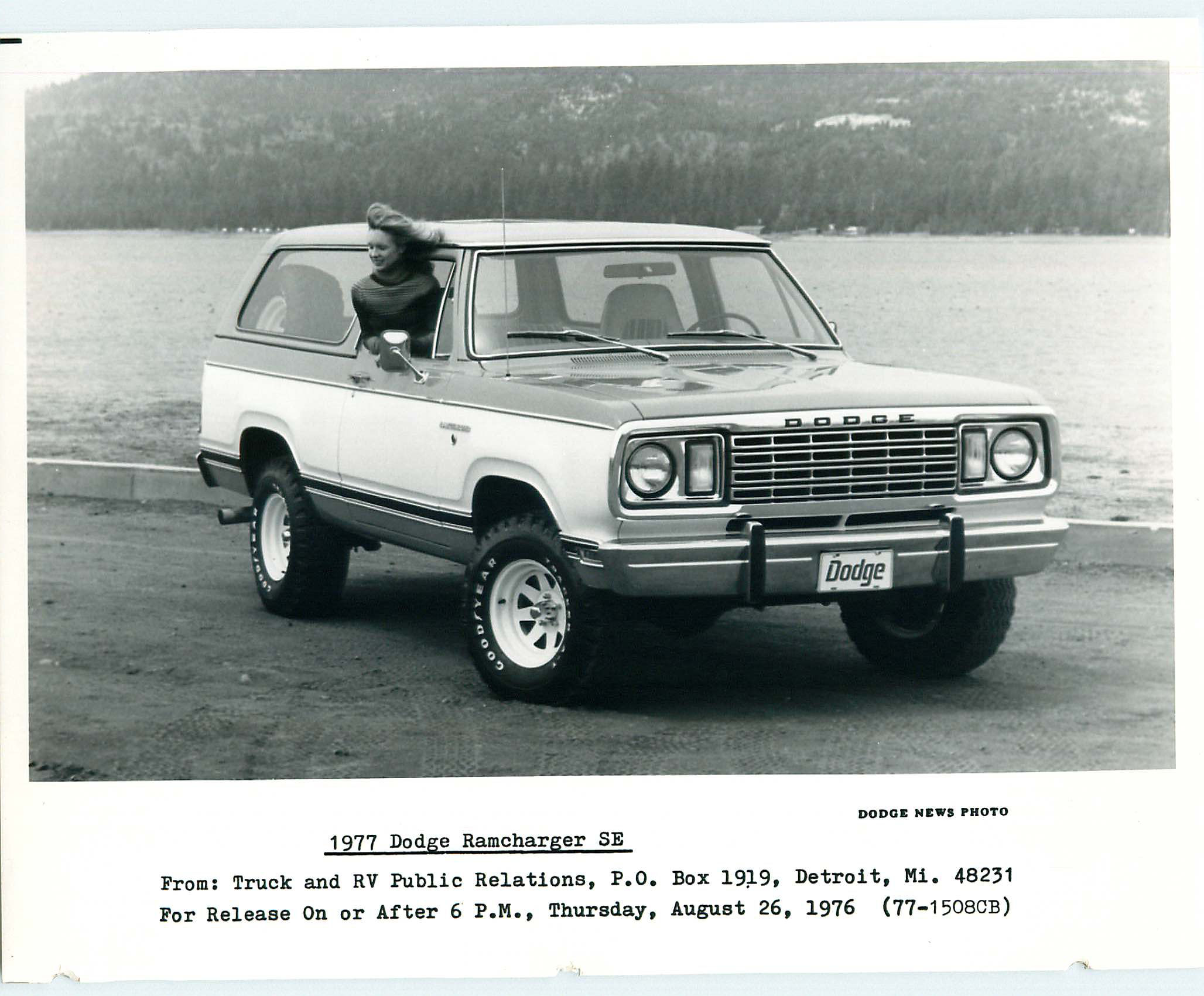 1977_Dodge_Ramcharger_PR_Photo-05