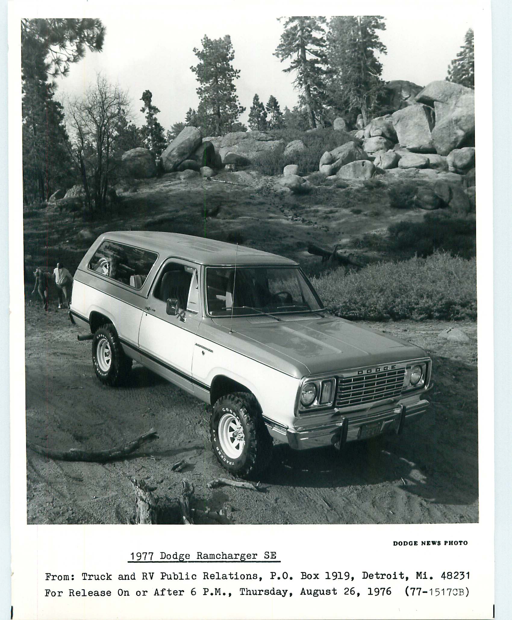 1977_Dodge_Ramcharger_PR_Photo-18
