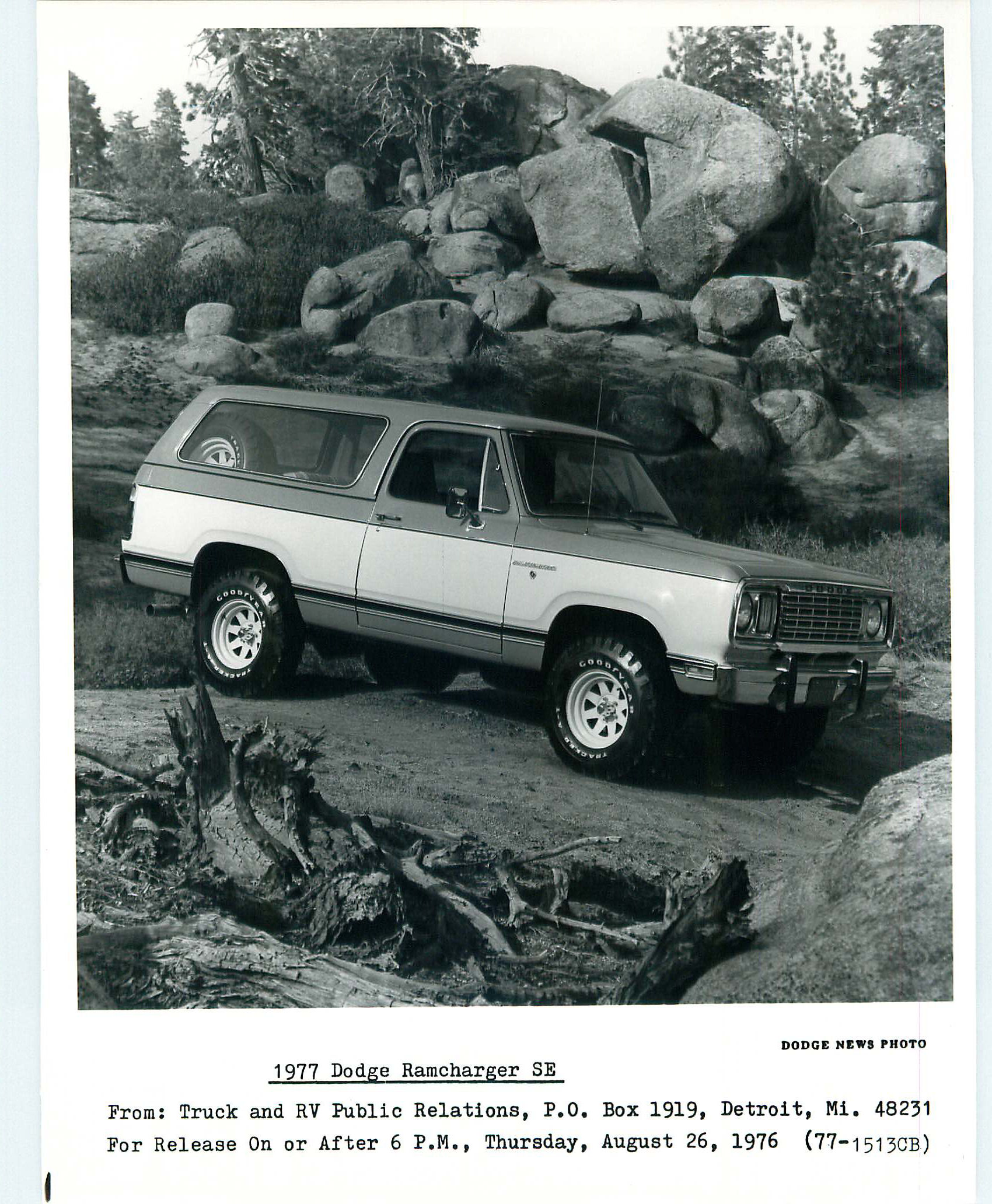 1977_Dodge_Ramcharger_PR_Photo-20