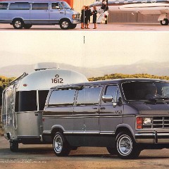 1989_Dodge_Ram_Wagons-04-05