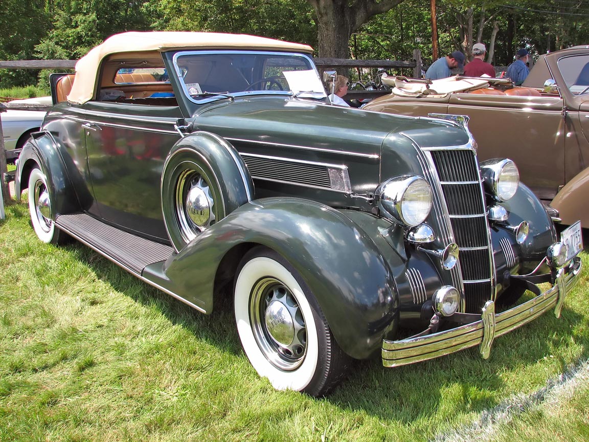 1935_Chrysler