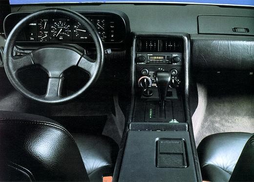 1981_DeLorean-06