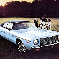 1975_Dodge__Int_-09