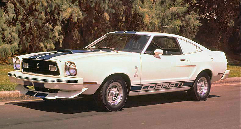 1977_Ford_Mustang