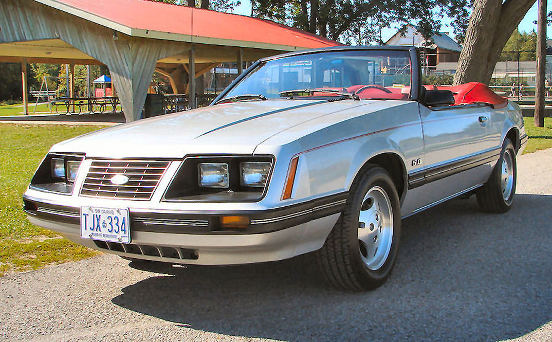 1983_Ford_Mustang