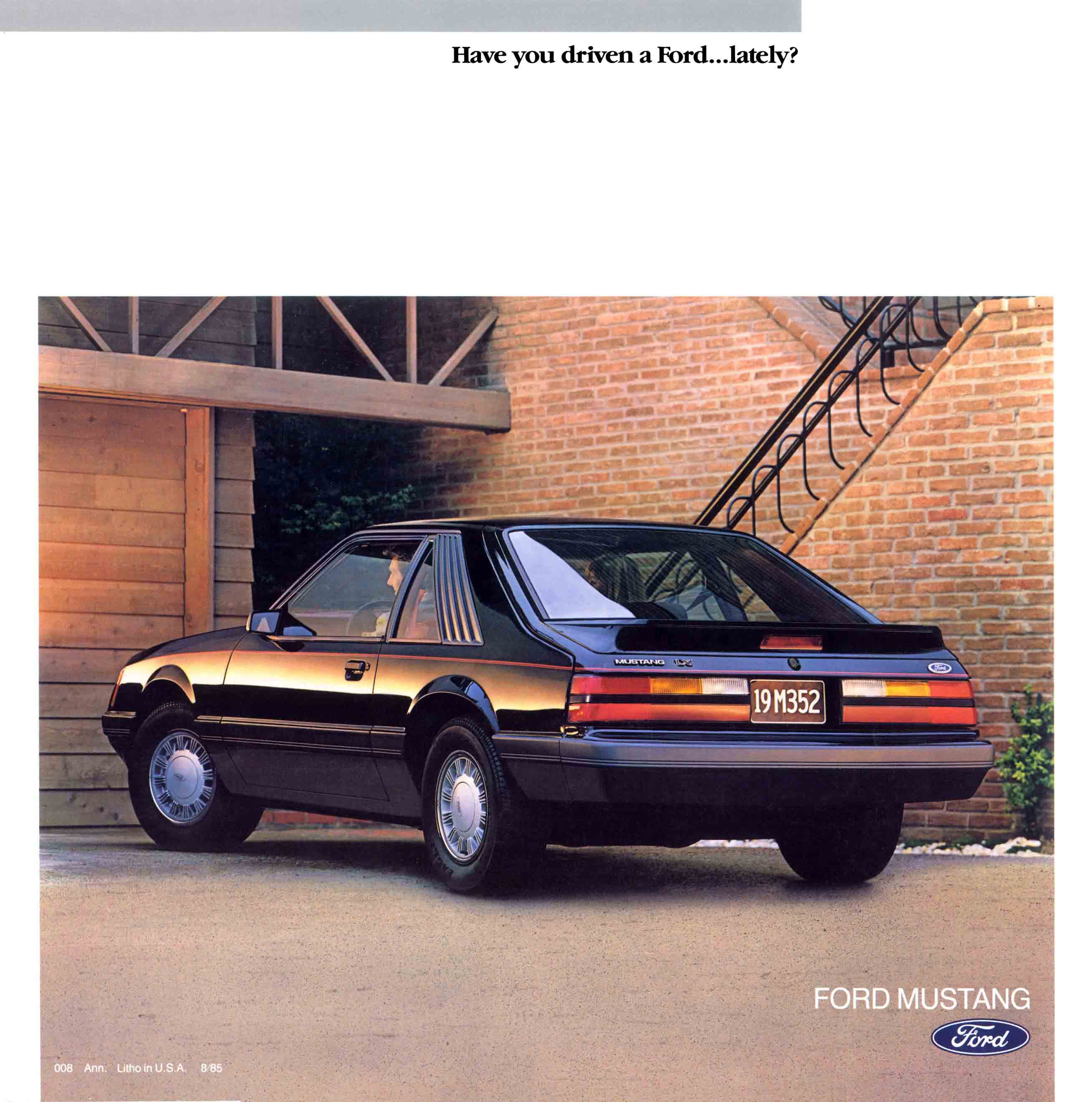 1986_Ford_Mustang-24