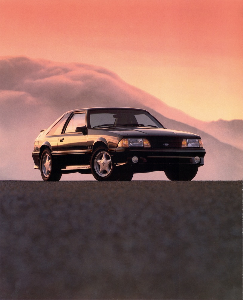 1993_Ford_Mustang-04