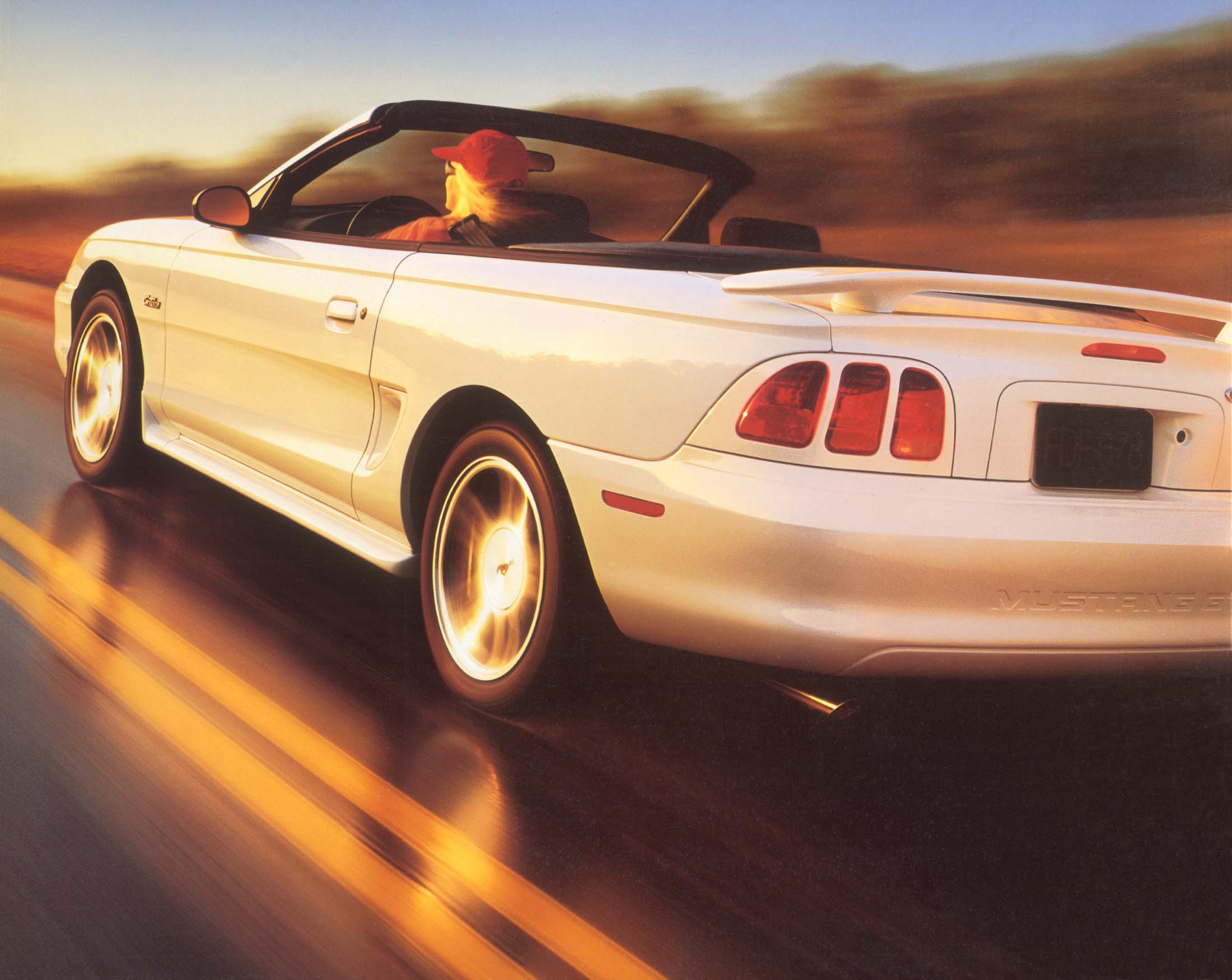1997_Ford_Mustang_Salesman_Folder-02