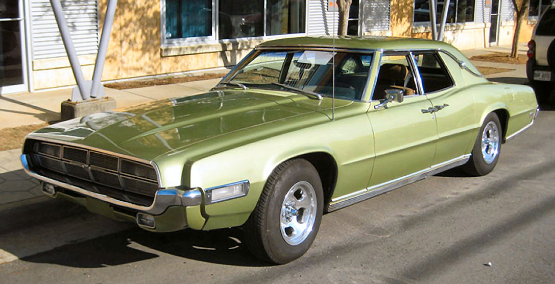 1969_Ford_Thunderbird