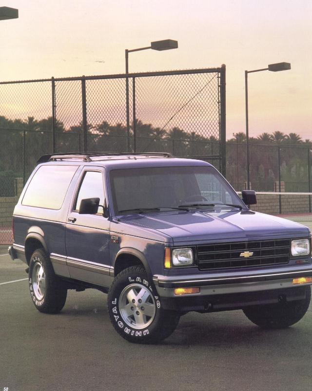 1990_Chevy_Trucks_V1-58