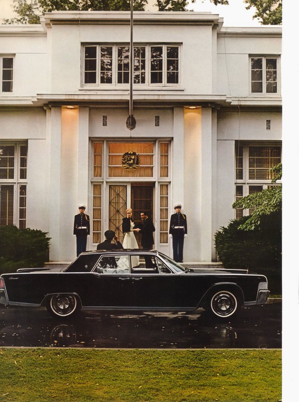 1965_Lincoln_Continental-02