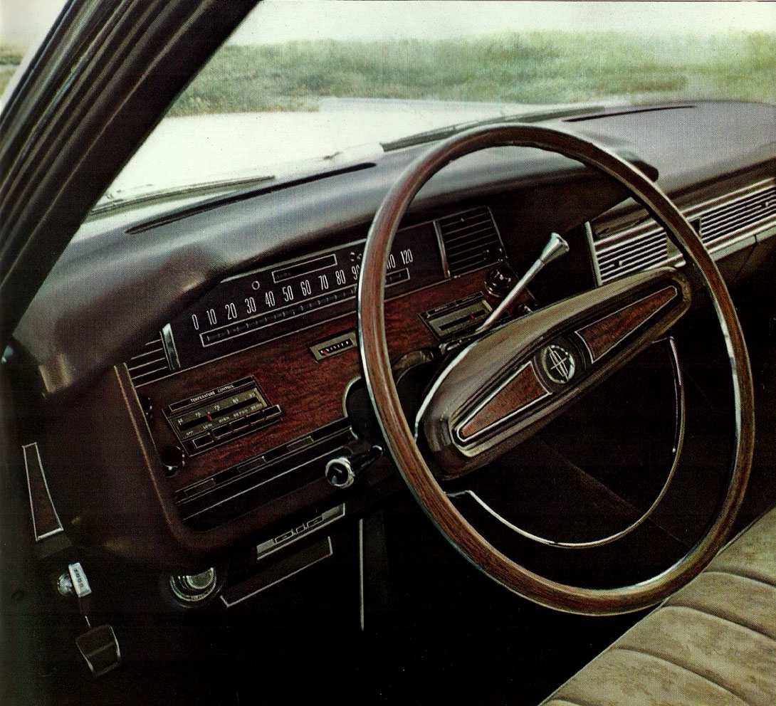 1968_Lincoln_Continental-10