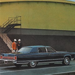1977_Lincoln_Continental-14