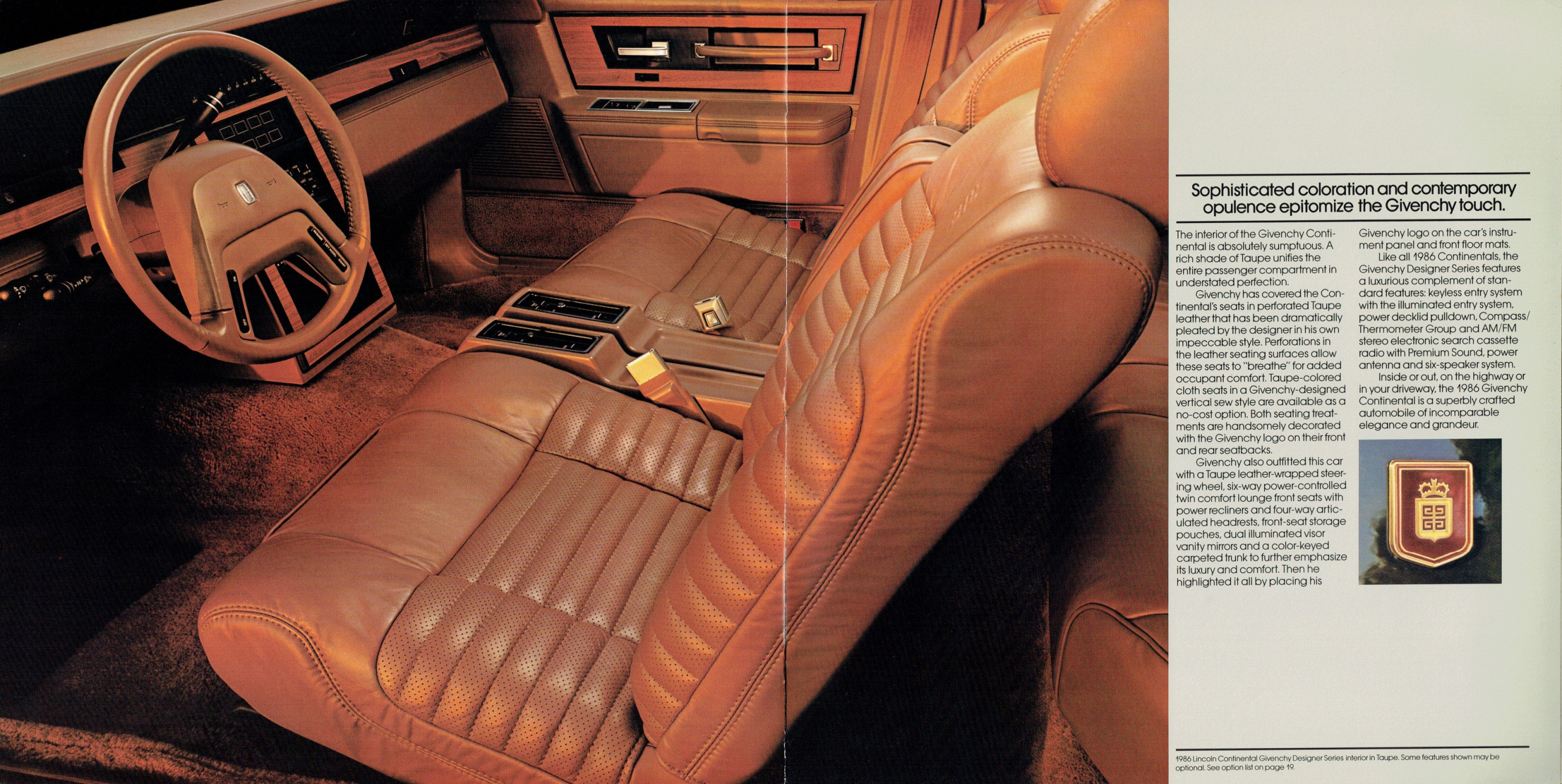 1986_Lincoln_Continental-14-15