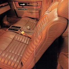 1986_Lincoln_Continental-14-15