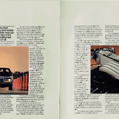 1986_Lincoln_Continental-16-17