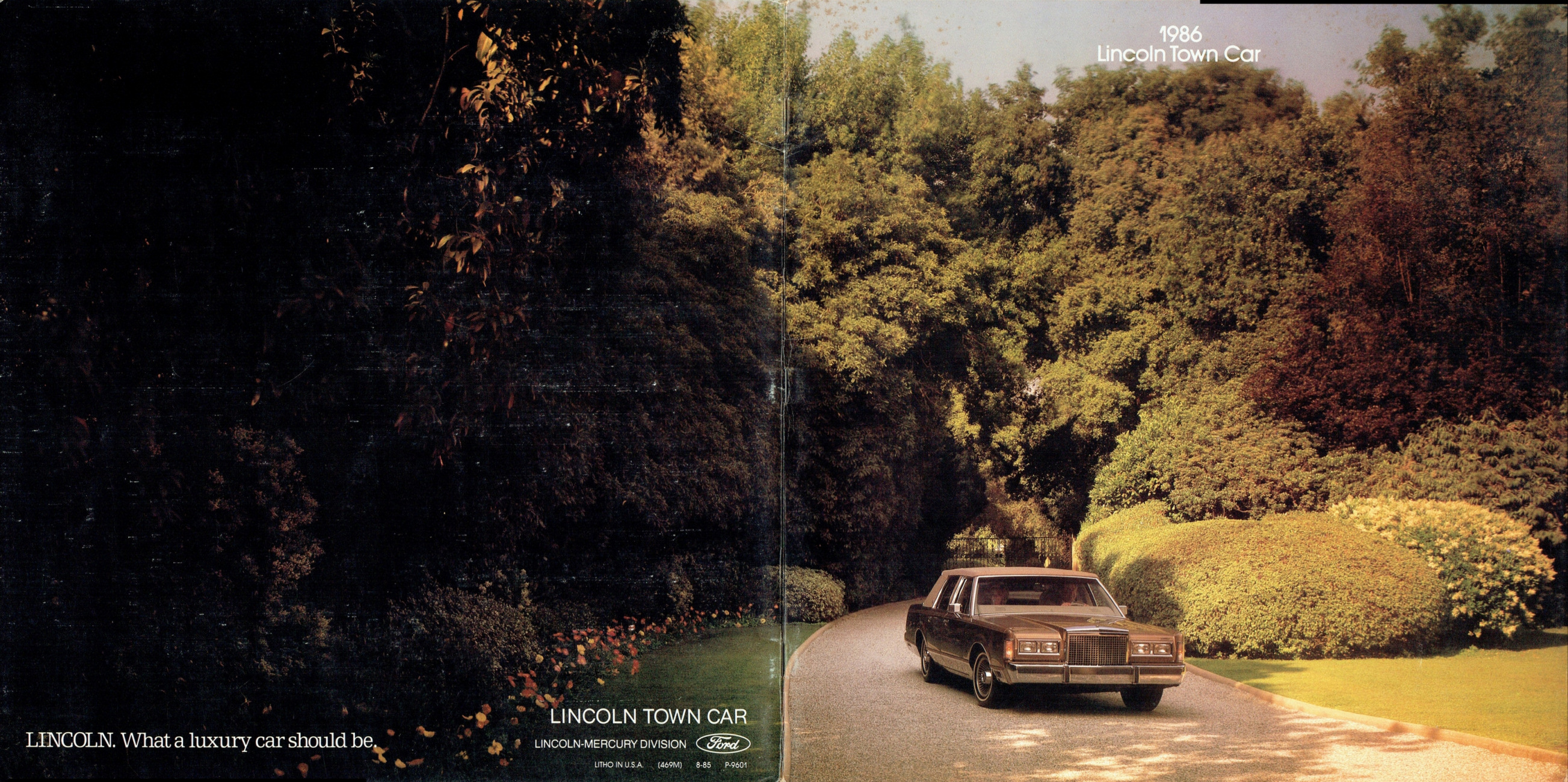 1986_Lincoln_Town_Car-22-01