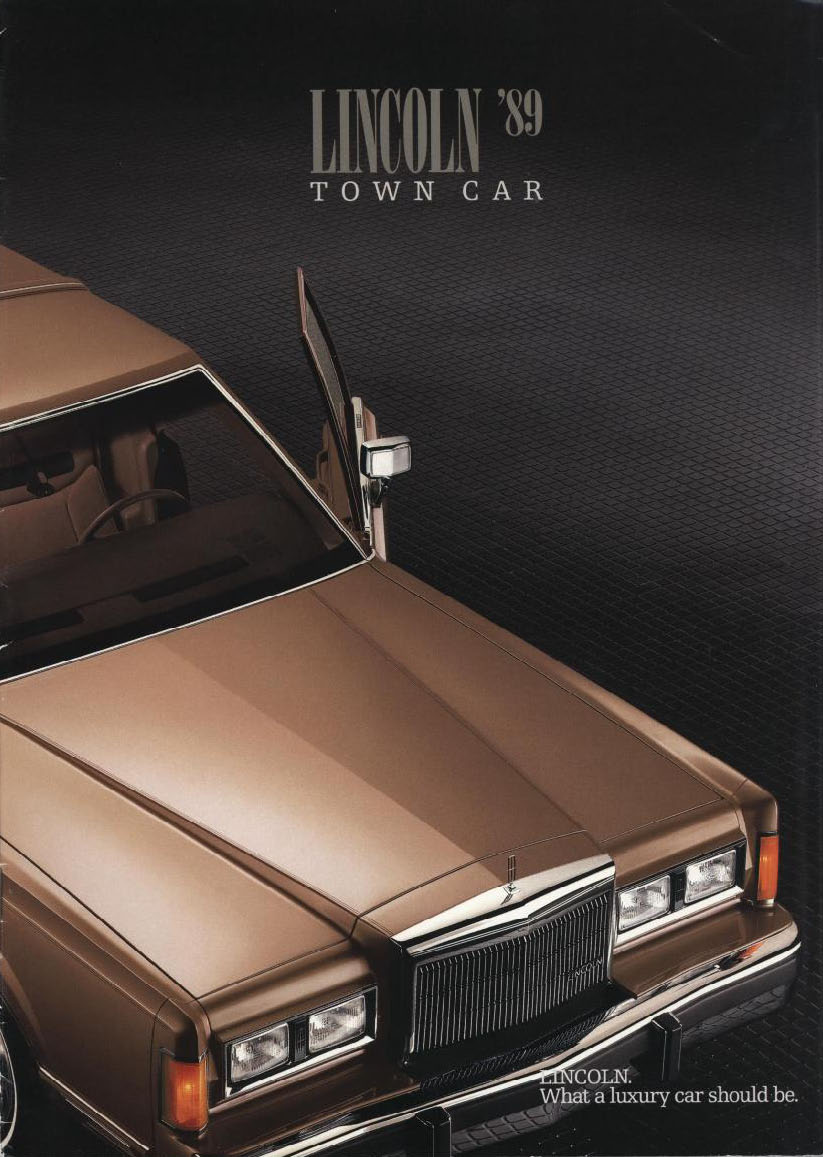 1989_Lincoln_Town_Car-01