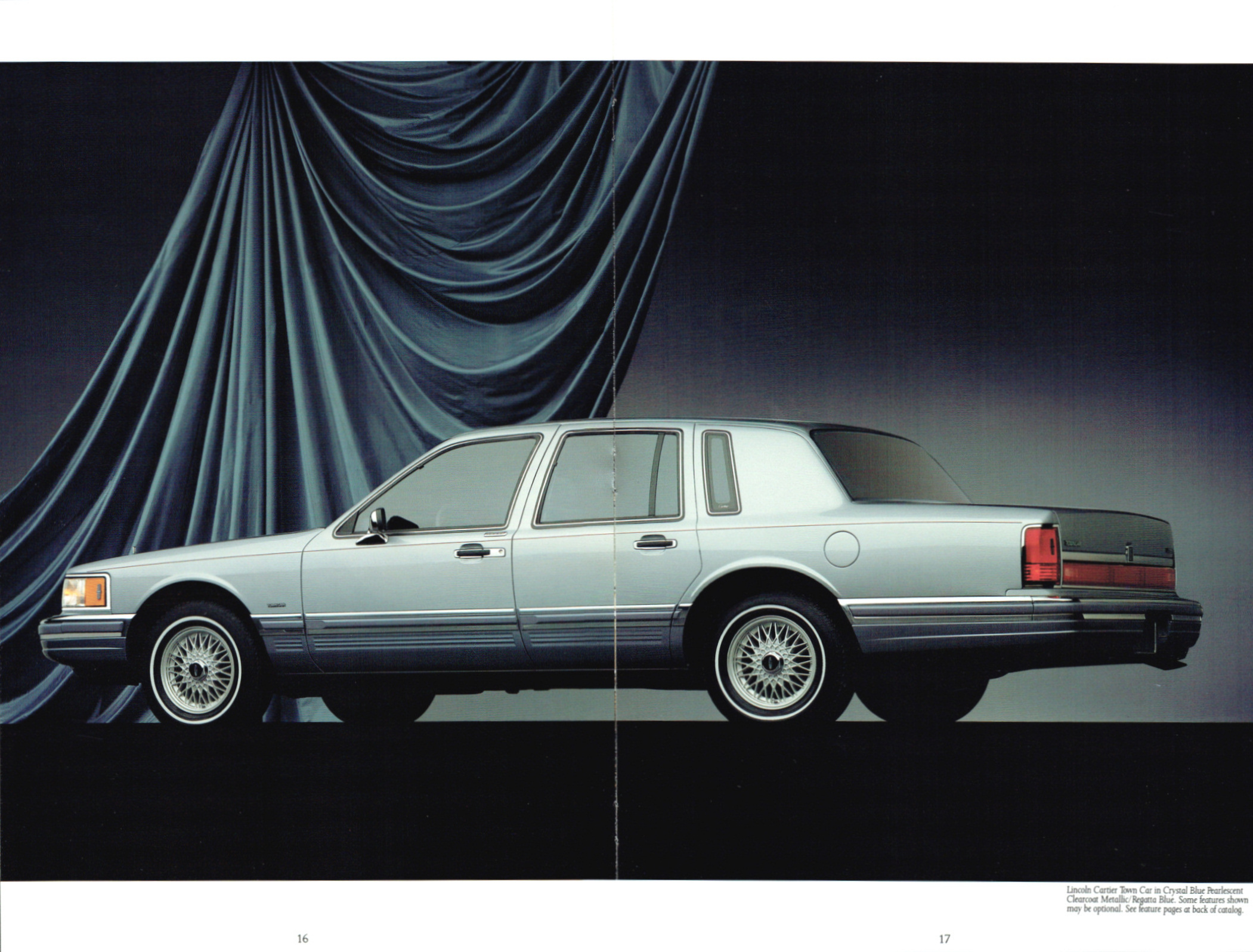 1990_Lincoln_Town_Car_Prestige-16-17