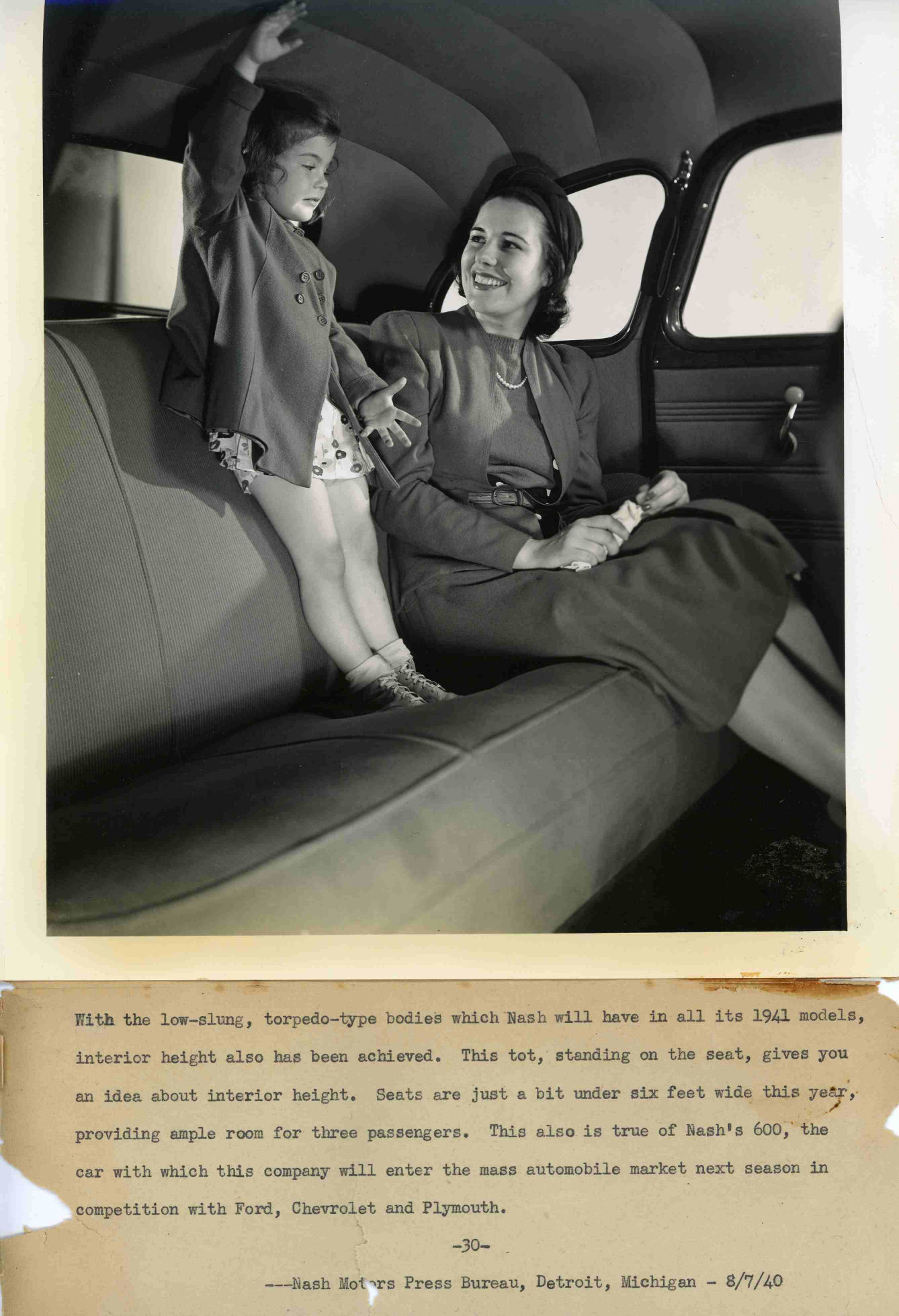 1941_Nash_Press_Pics-15b