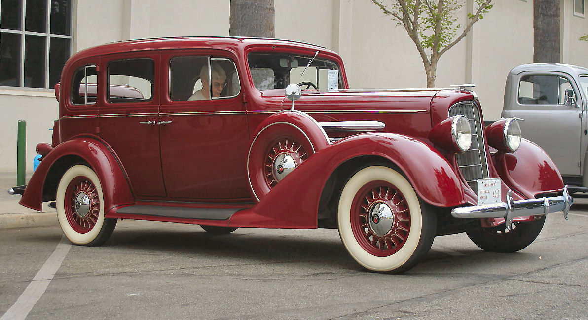 1933_Oldsmobile