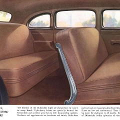 1937_Oldsmobile_Eight-17